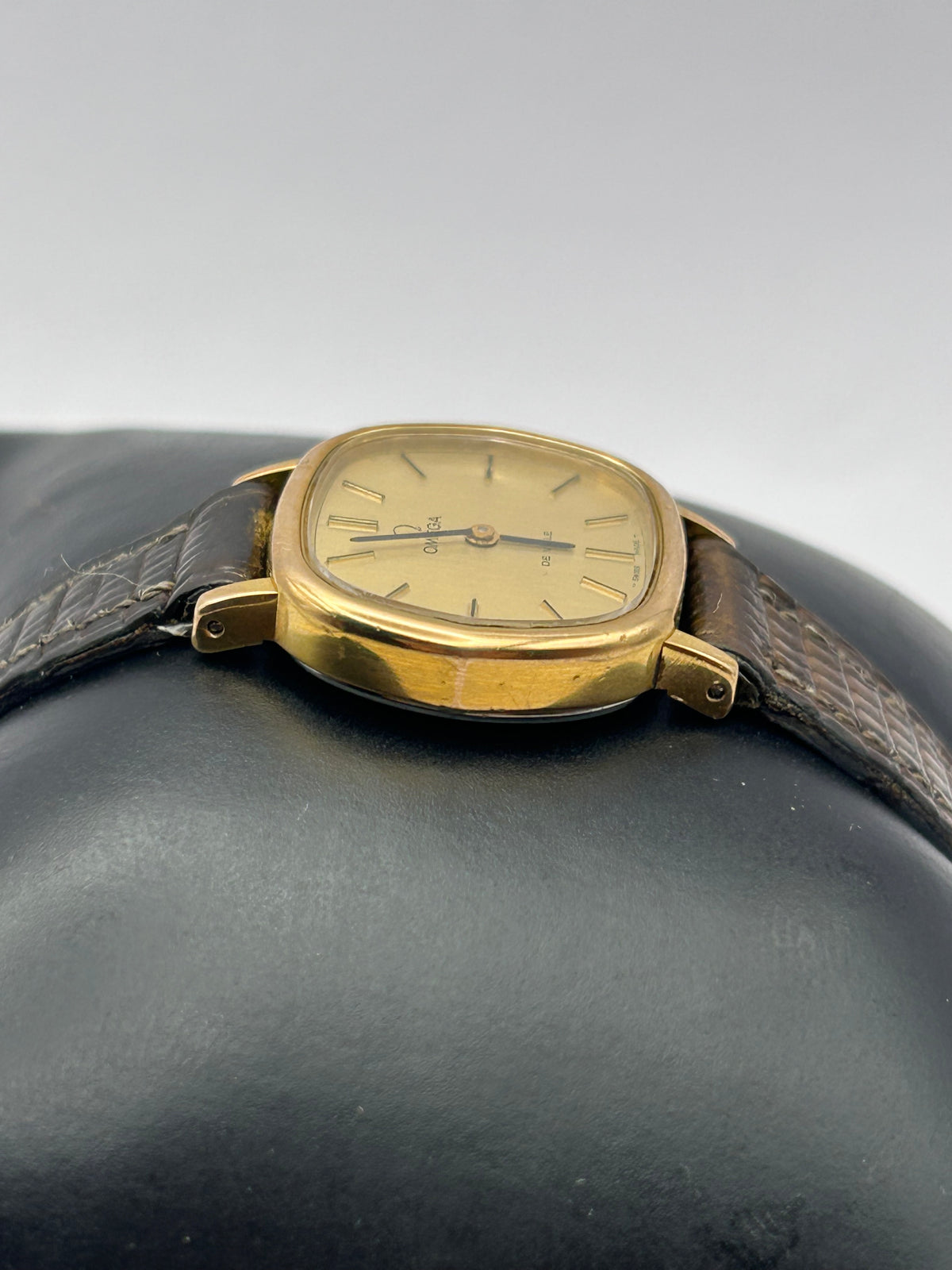 Omega De Ville