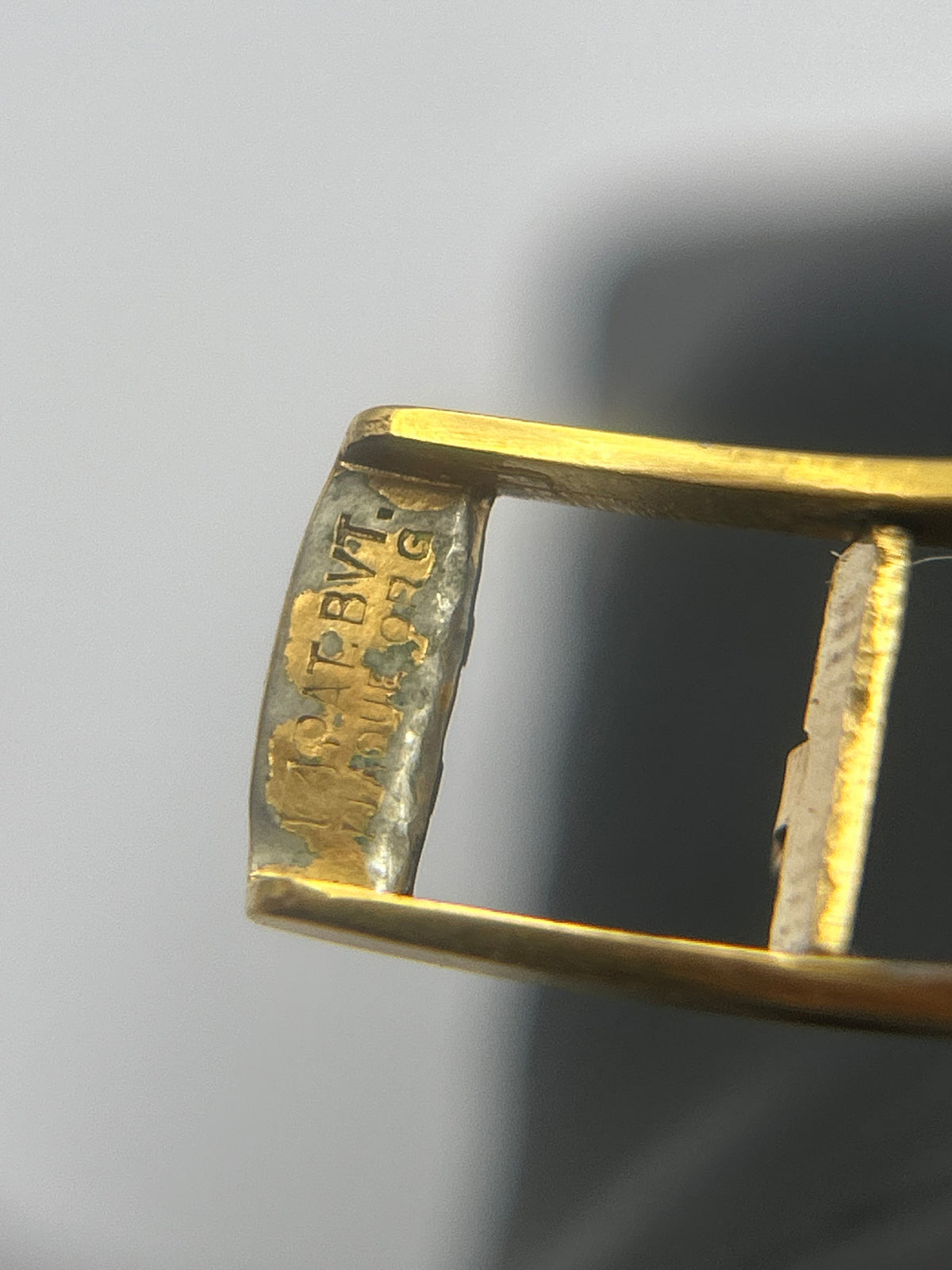 Omega De Ville